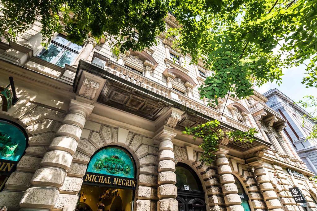 Bpr Opera Lux Treasure Budapeste Exterior foto