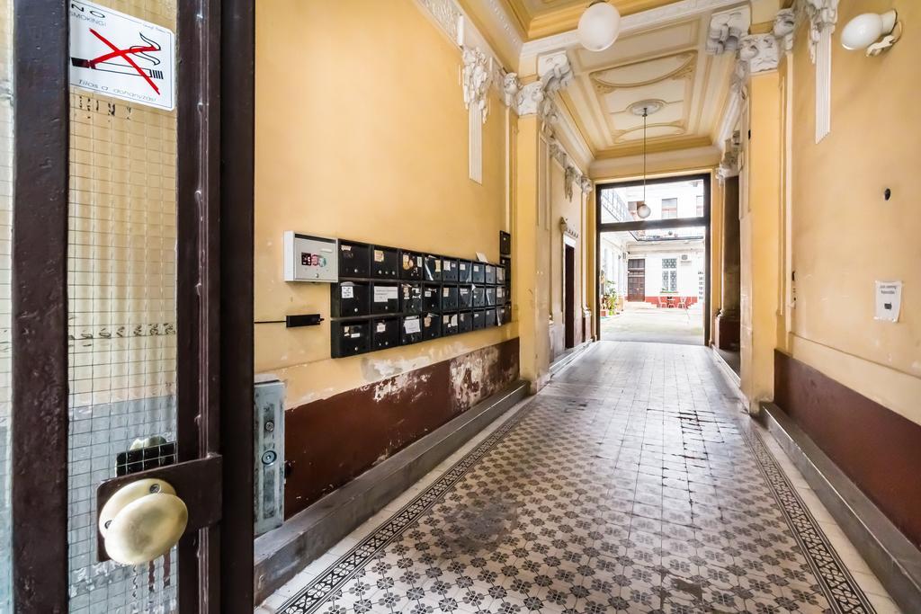 Bpr Opera Lux Treasure Budapeste Exterior foto